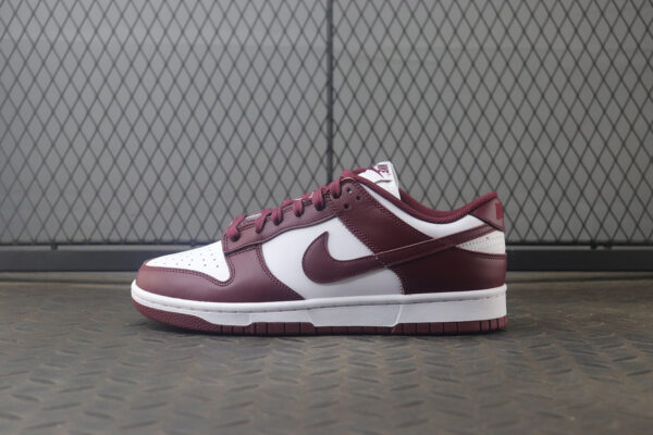 Nike Dunk Low - Vinho/Branco