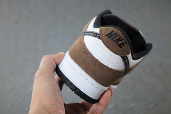 Nike SB Dunk Low White Black Trail End - Image 3