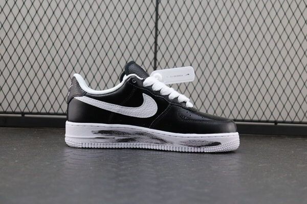 Nike Air Force 1'07 x Peaceminusone - Image 2