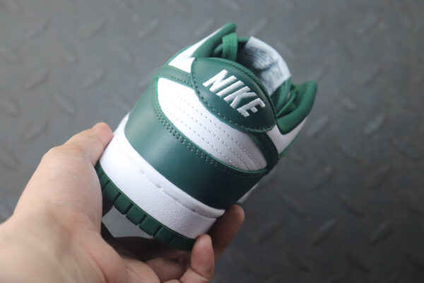 Nike Dunk Low - Branco/Verde - Image 3