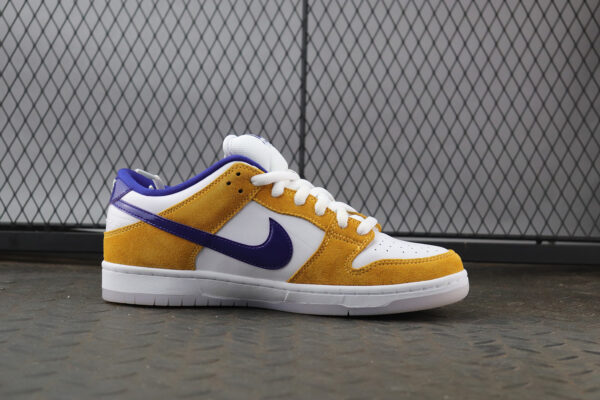 Nike SB Dunk Low Laser Orange - Image 2