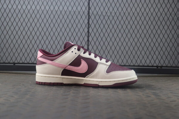 Nike Dunk Low ‘Valentine's Day’ - Image 2