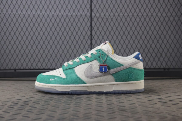 Nike Kasina x Dunk Low Road Sign