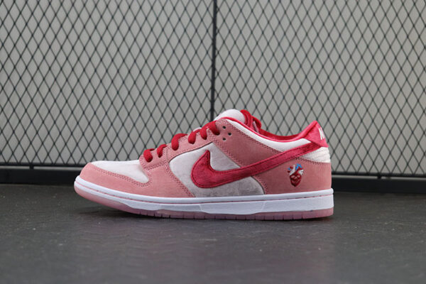 Nike SB Dunk Low x StrangeLove