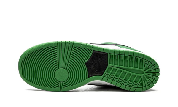 Nike Dunk Low SB "Classic Green" - Image 3