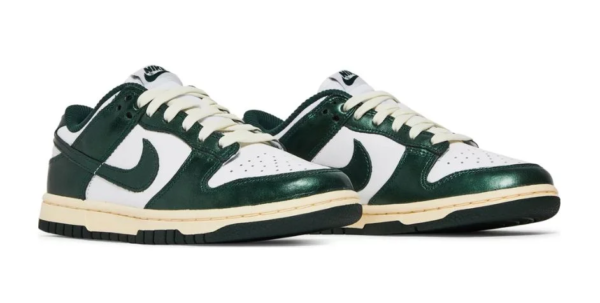 Nike Dunk Low Vintage Green - Image 2